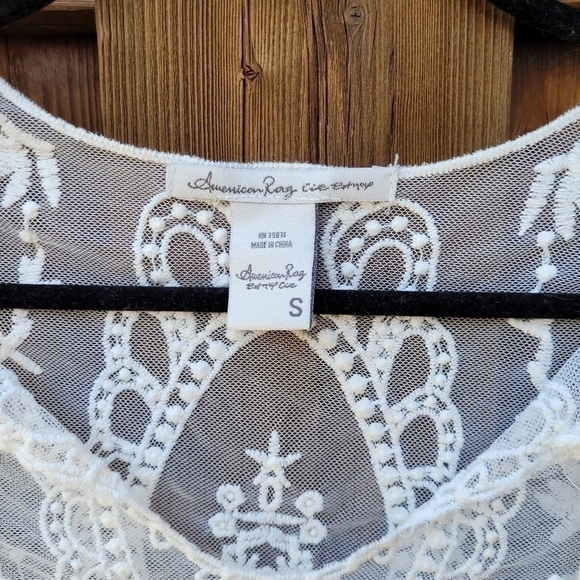 American Rag - lace crochet blouse - small - white - Bohemian - Picture 6 of 7